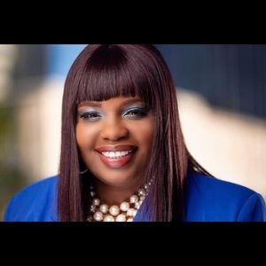 Meet your Posher, Monalisa